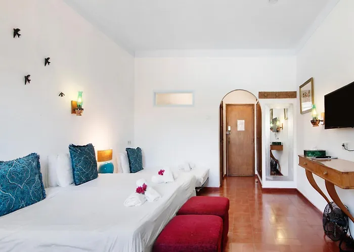 Santo Antonio * Сан-Браш-ди-Алпортел